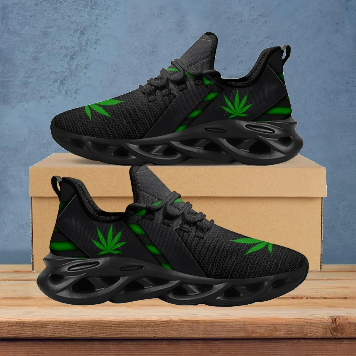Breathable Mesh Athletic Shoes - Grüne Sneaker mit Cannabisblätter-Print für Damen,