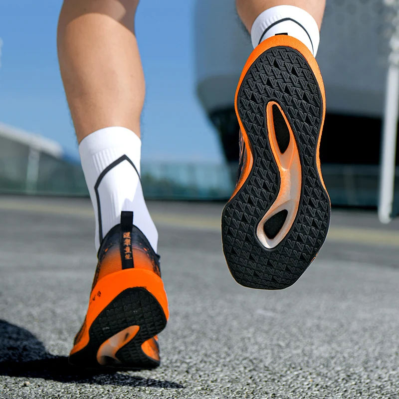 Neue Herren-Laufschuhe mit wei – Reflective Night Running Shoes Bewertung und Preis